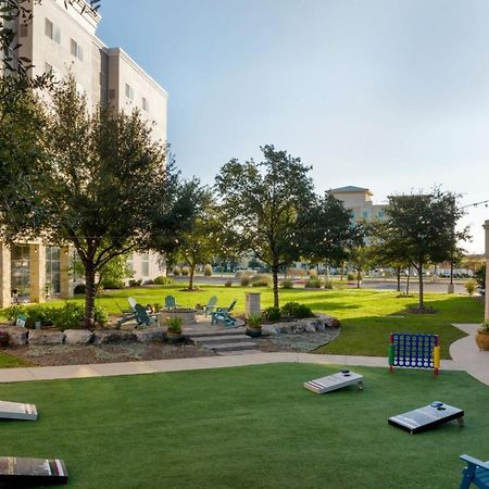 Residence Inn By Marriott San Antonio Six Flags At The Rim מראה חיצוני תמונה