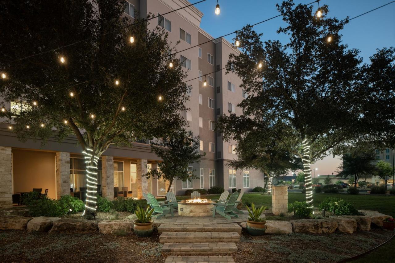 Residence Inn By Marriott San Antonio Six Flags At The Rim מראה חיצוני תמונה