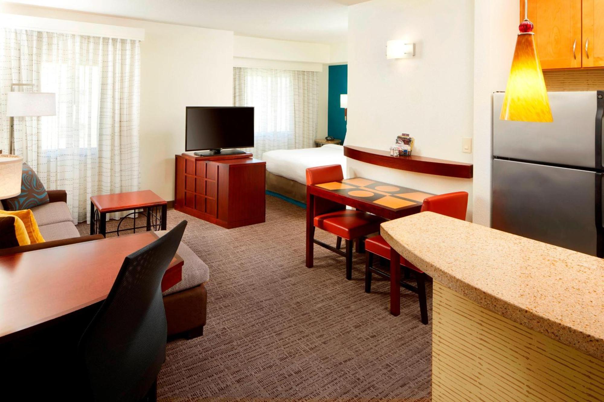 Residence Inn By Marriott San Antonio Six Flags At The Rim מראה חיצוני תמונה