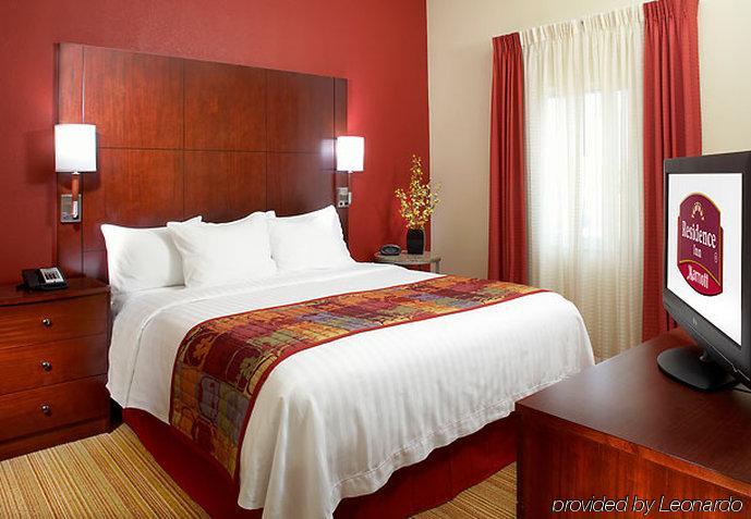 Residence Inn By Marriott San Antonio Six Flags At The Rim חדר תמונה