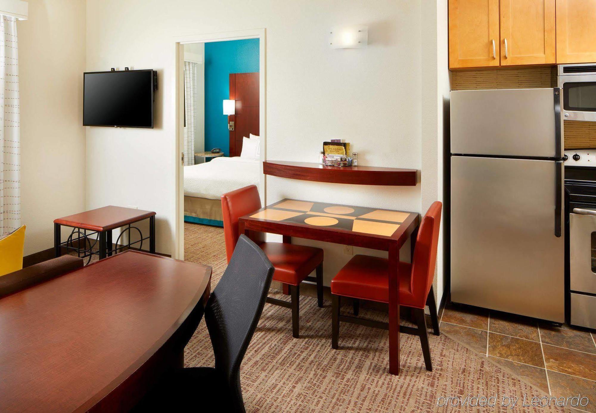 Residence Inn By Marriott San Antonio Six Flags At The Rim מראה חיצוני תמונה